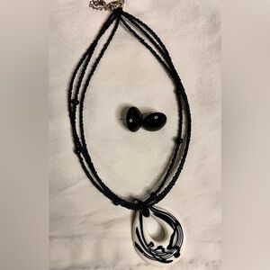 Vintage Artisan Black & White Abstract Swirl Pendant Necklace & Stud Earring Set